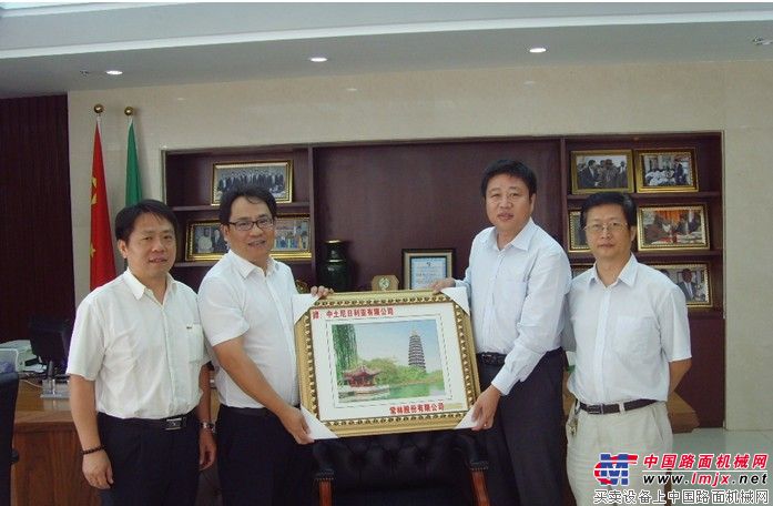 常林陈卫总经理调研尼日利亚市场