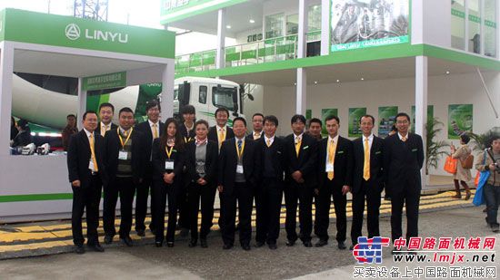 中集凌宇刮起绿色旋风惊艳亮相bauma china 2012展