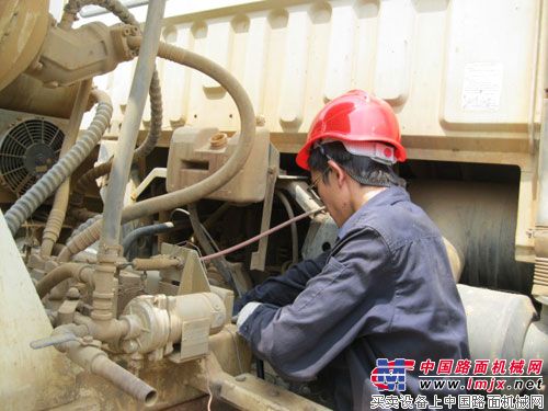 黑夜,我们依旧闪耀 三一服务工程师