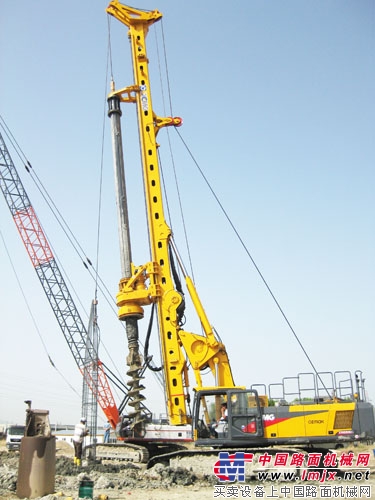 XR220DII在土耳其桥梁工程大展风采