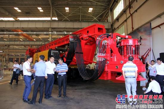 客户现场了解三一C10系列旋挖钻机新品