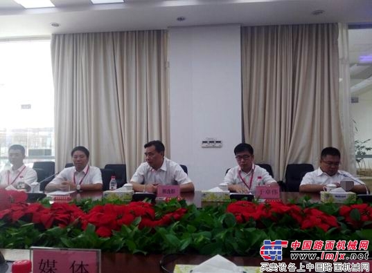 北京三一重机高层领导与媒体记者