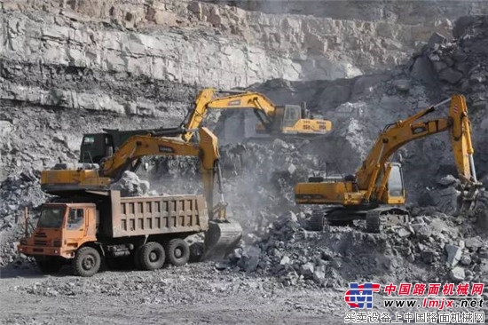 雷沃重工:智•造精彩 诚•就未来