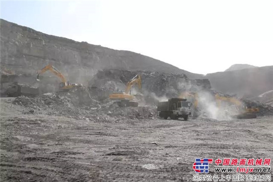 雷沃重工:智•造精彩 诚•就未来