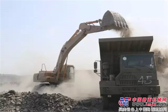 雷沃重工:智•造精彩 诚•就未来