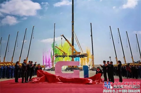 徐工交出亮眼“成绩单”!获评江苏省“智能制造先进企业”