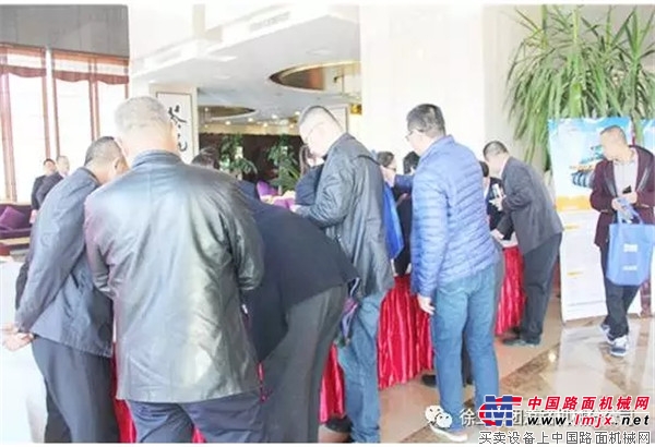 成交1500万 徐工道路“全身心服务”再升级走进“锦绣太原城”