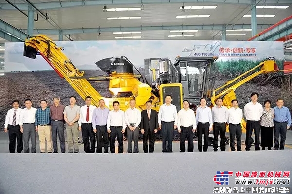 柳工新款甘蔗收获机发布 助推中国“甜蜜事业”