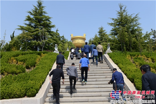 长岛县委组织部一行来宾参观考察方圆集团