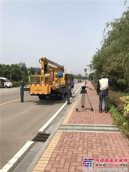 18米徐工折臂高空作业车,见证他们的爱情