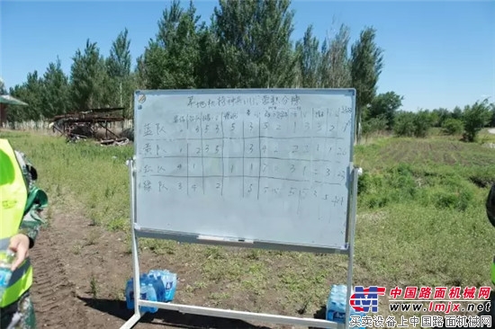 我们的平地机特种兵,就是这个范儿!