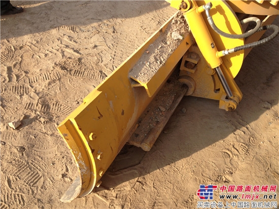 山推“客户关爱行”第二十四站走进椰城海口