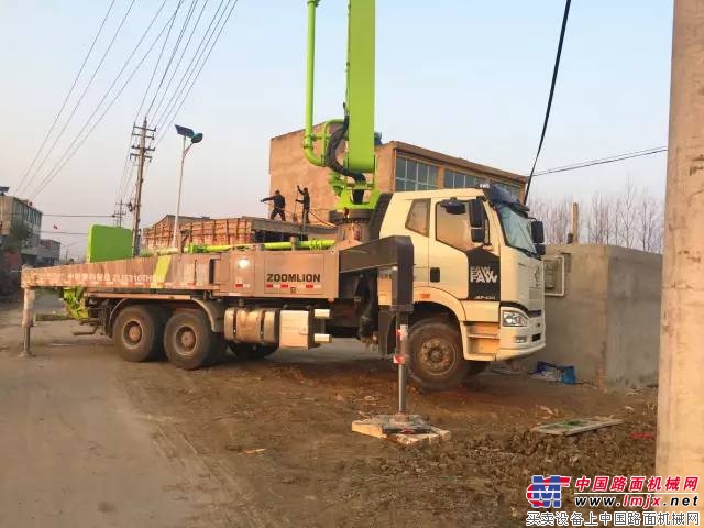 中联重科4.0混凝土泵车到底怎么样?工地见真章!