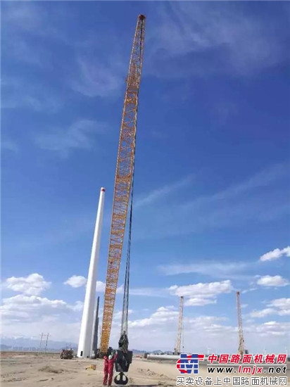 徐工履带起重机群“一带一路”放光彩