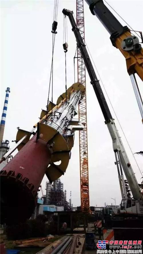 徐工650吨履带吊扬剑中石化齐鲁胜炼,上演精彩“虎口拔牙”!