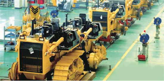 山推:以“坚韧奋进”的姿态 拥抱“一带一路”