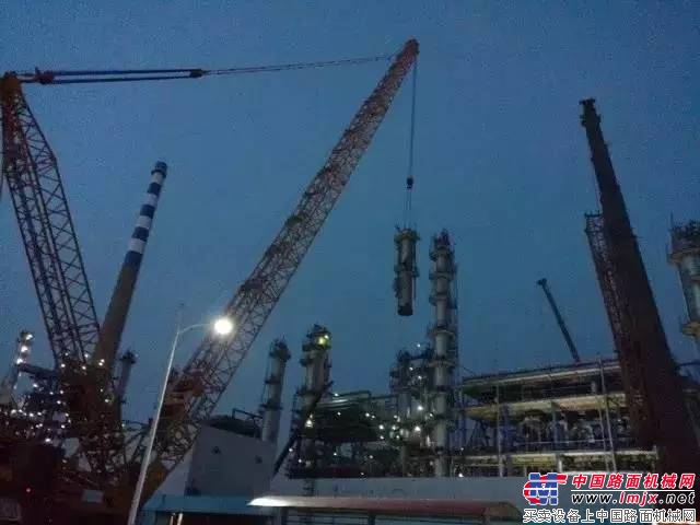 徐工650吨履带吊扬剑中石化齐鲁胜炼,上演精彩“虎口拔牙”!