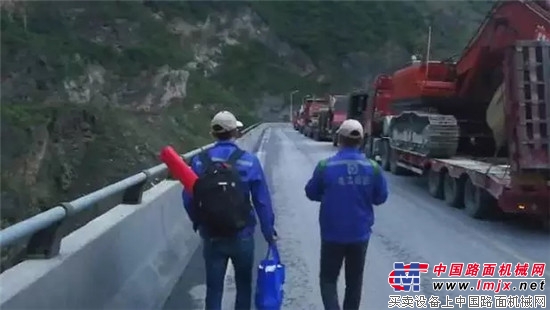 加油茂县!愿灾难不再,向所有拯救生命的努力致敬!