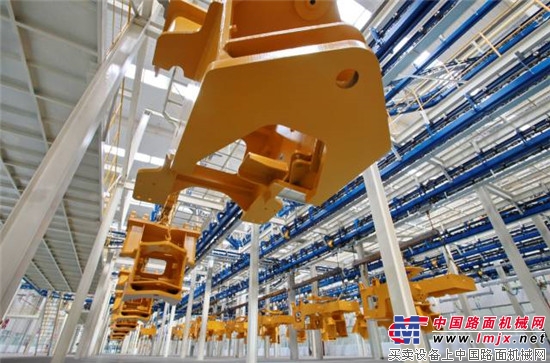 徐工以品牌价值512.43亿元持续蝉联《中国500最具价值品牌》行业榜首!