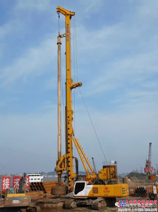 五台宝峨设备齐聚棋盘洲长江大桥,助力世界基坑开挖最深锚锭块工程