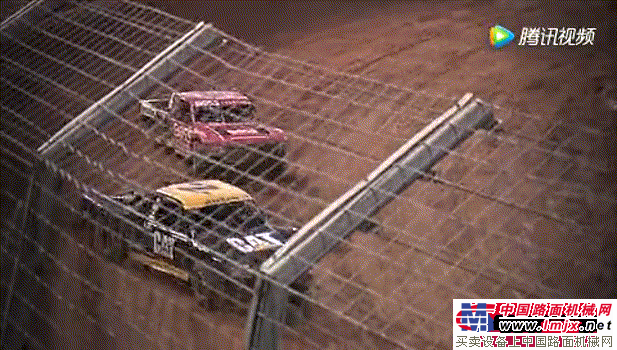 燃爆了!一言不合就飙ོ车,这样的卡特彼勒你一定没见过!