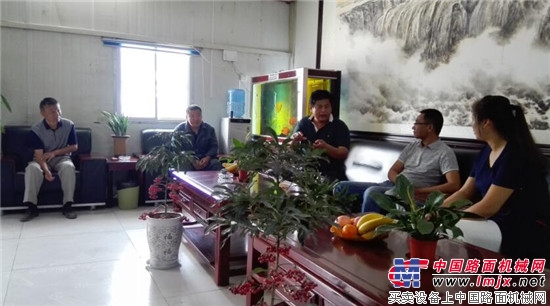 第三届岳首筑机“感恩服务万里行”——山东行 首站抵达山东菏泽、山东济宁两地回访用户