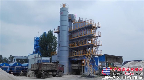 第三届岳首筑机“感恩服务万里行”——山东行 首站抵达山东菏泽、山东济宁两地回访用户