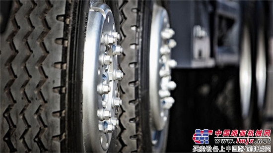 【我问你答,模型来拿】徐工XCT55L6起重机,我选它的理由是________?