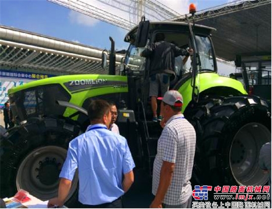高端农机齐“亮剑” 中联重科助新疆智慧农业发展
