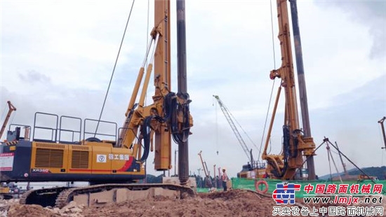 壮观!22台徐工旋挖钻机同时施工惊艳广州!