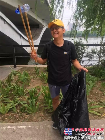 有freestyle, 我们还友爱环境!——卡特彼勒乐水行