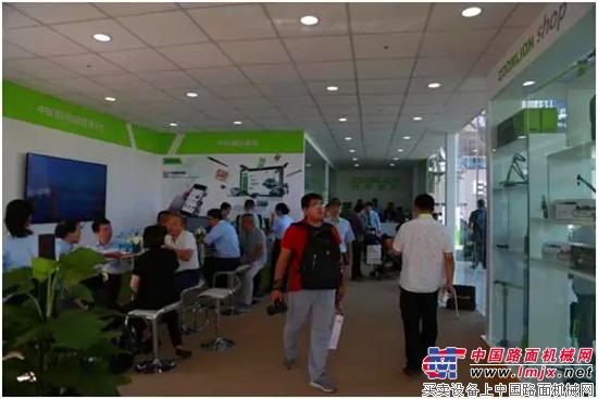 中联重科4.0高端新品亮相2017北京展 智能制造引领创新浪潮