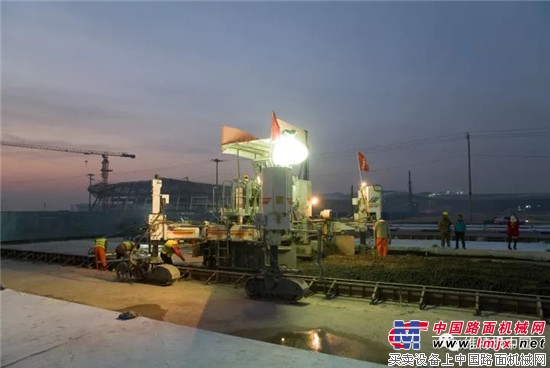 维特根 SP 500 助力北京第二机场建设