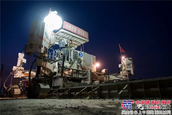 维特根 SP 500 助力北京第二机场建设