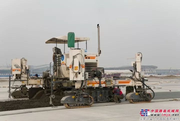 维特根 SP 500 助力北京第二机场建设