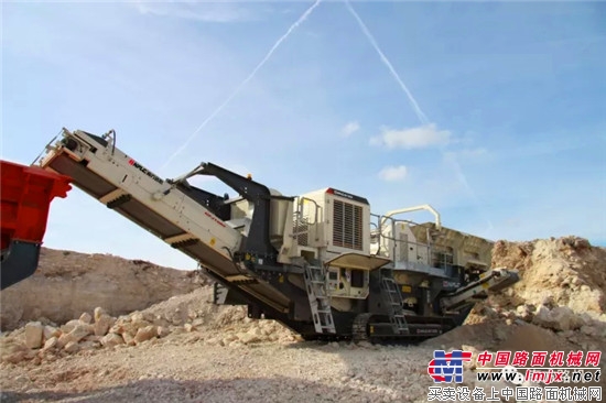 南方路机NFJ1060履带移动颚式破碎站