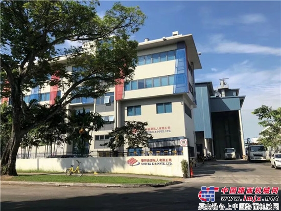 这套搅拌站,堪称在城市中建站之典范