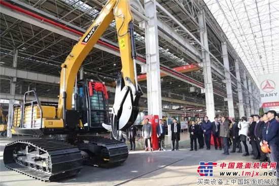 三一重机举行2017年度第20000台小挖下线仪式