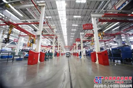 三一重机举行2017年度第20000台小挖下线仪式