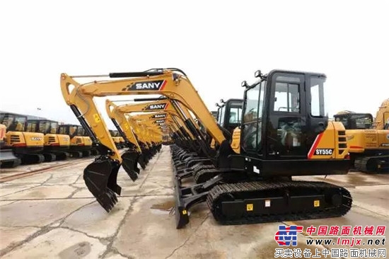 三一重机举行2017年度第20000台小挖下线仪式