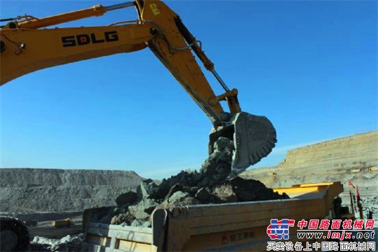 15年矿山从业者,信赖临工设备!