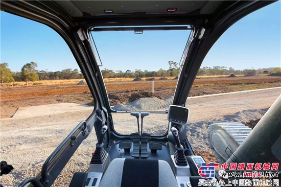 《雷神外传:征服者,斗山挖掘机》