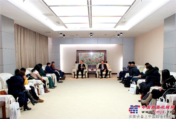 有谋有略谱新篇 山推吹响迈入2018年新征程的号角