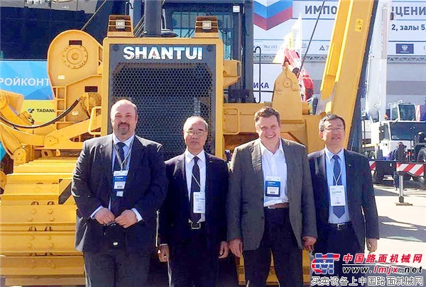 有谋有略谱新篇 山推吹响迈入2018年新征程的号角