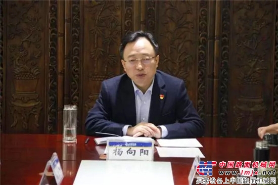 西筑公司党委召开2017年度党员领导干部民主生活会