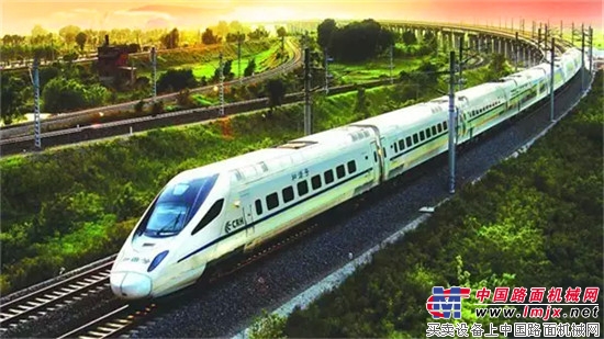 30亿人次的春运,每段旅途背后都有徐工起重机