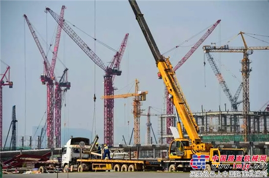 30亿人次的春运,每段旅途背后都有徐工起重机