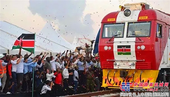 30亿人次的春运,每段旅途背后都有徐工起重机