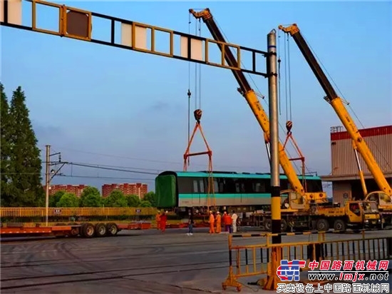 30亿人次的春运,每段旅途背后都有徐工起重机