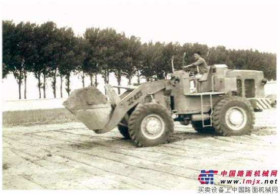 从一百元图纸开始的国际业务——山工机械技术研发历史